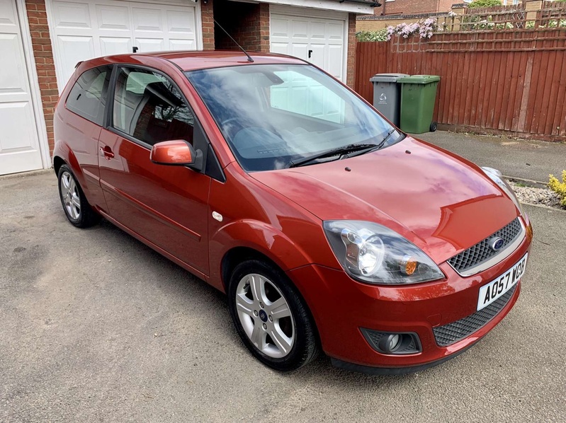 FORD FIESTA
