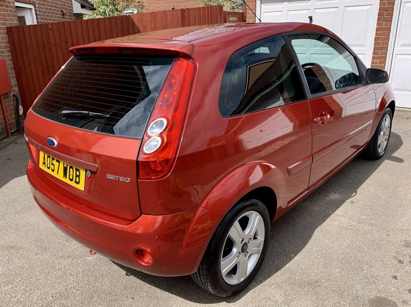 FORD FIESTA