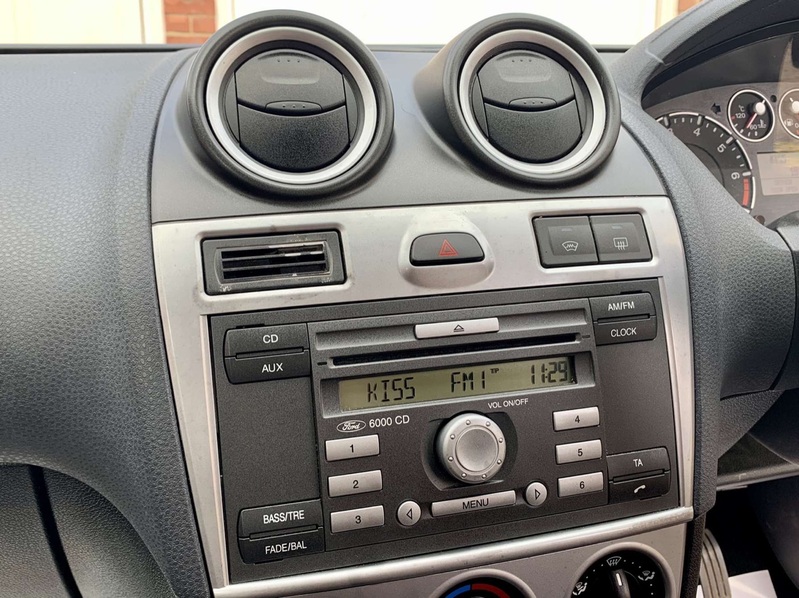 FORD FIESTA