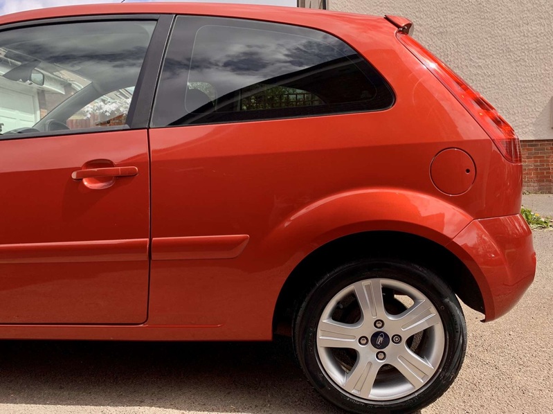 FORD FIESTA