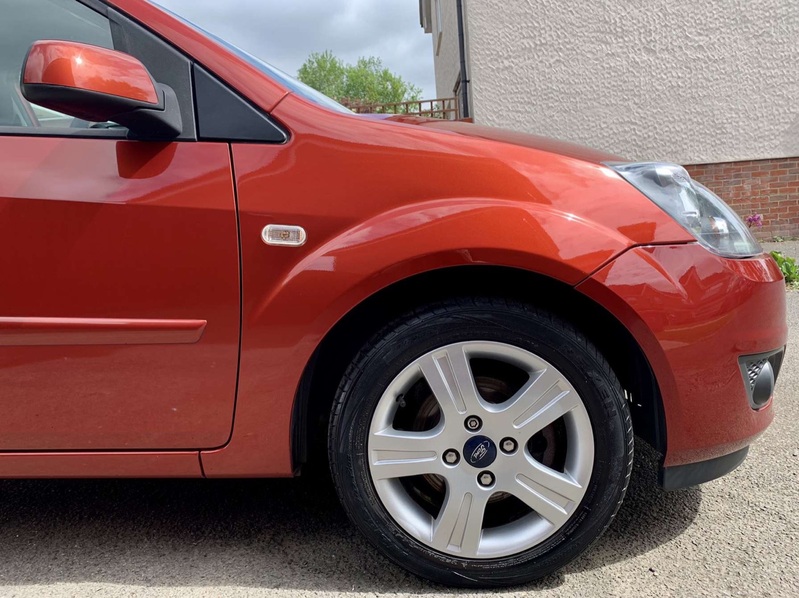 FORD FIESTA