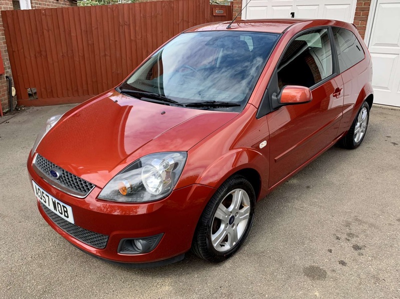FORD FIESTA