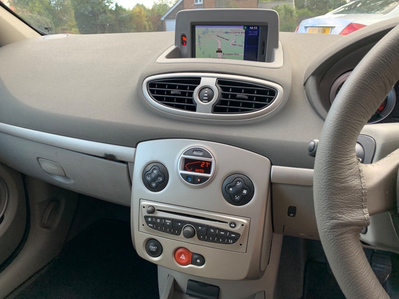 RENAULT CLIO