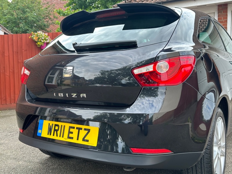 SEAT IBIZA