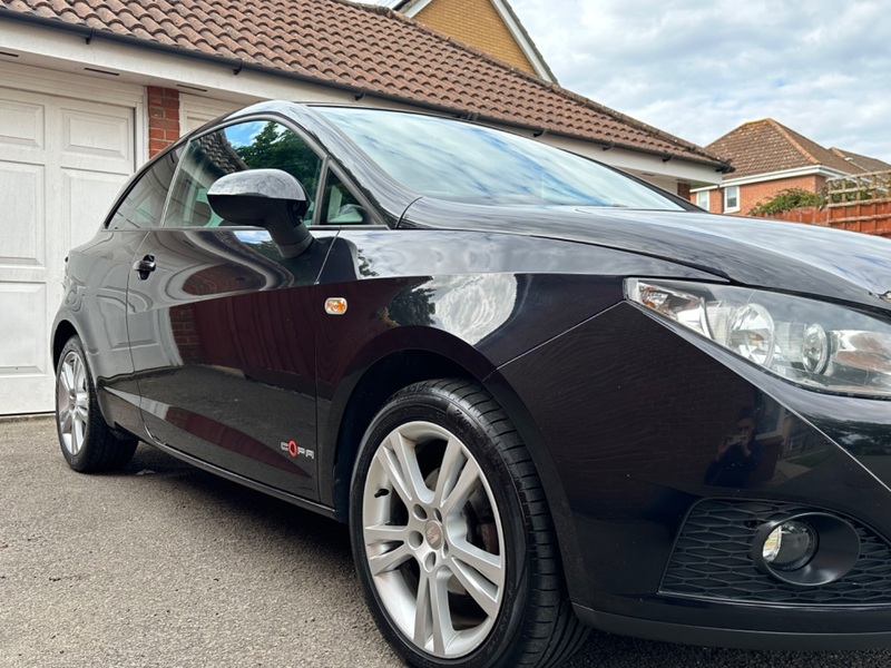 SEAT IBIZA