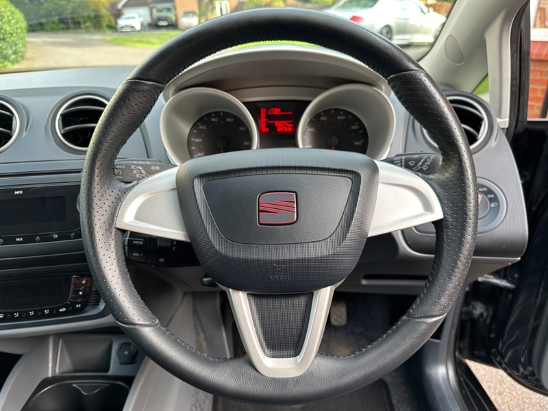 SEAT IBIZA