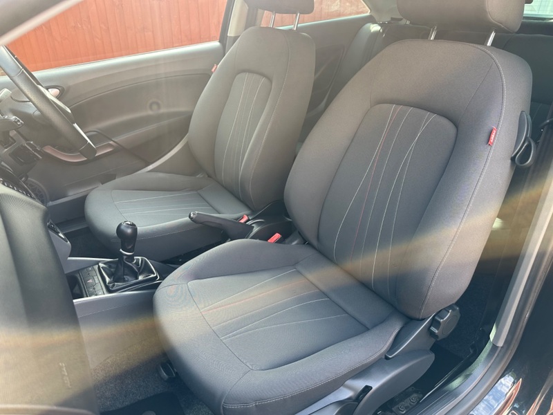 SEAT IBIZA